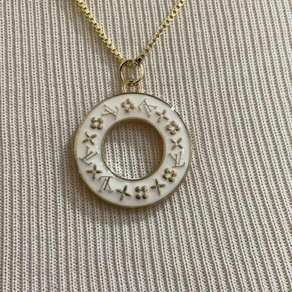 Stunning Luxury Upcycled Necklace! - Picture 3 of 6